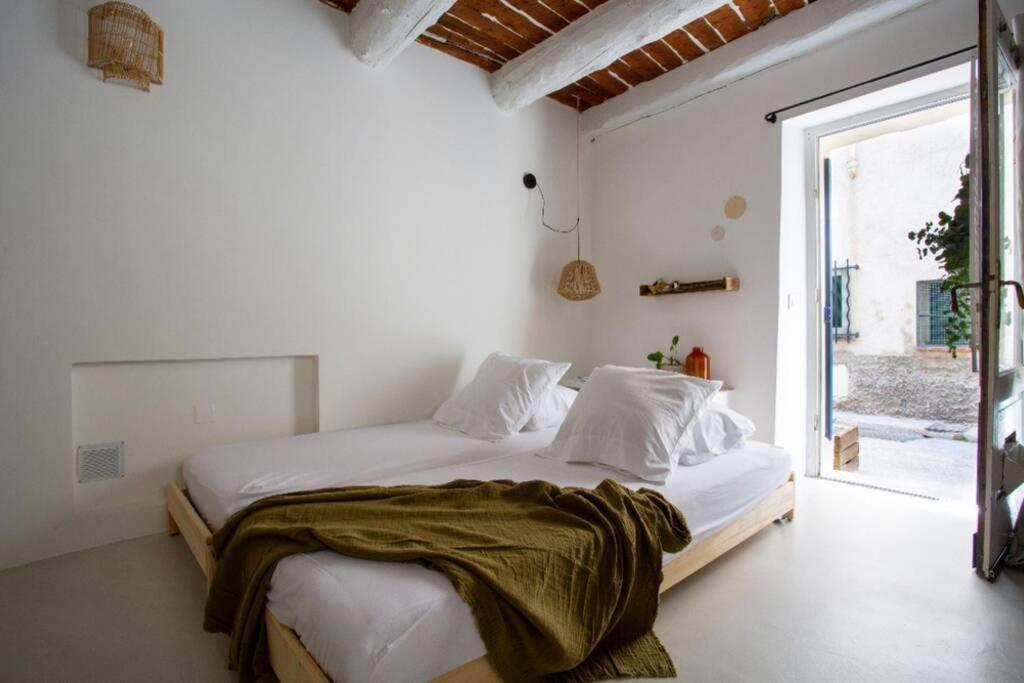 Vieil Antibes, Plage De Sable, Avec Parking Экстерьер фото