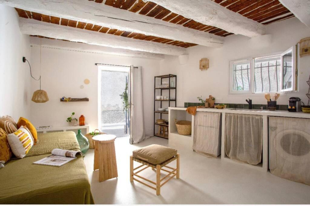 Vieil Antibes, Plage De Sable, Avec Parking Экстерьер фото